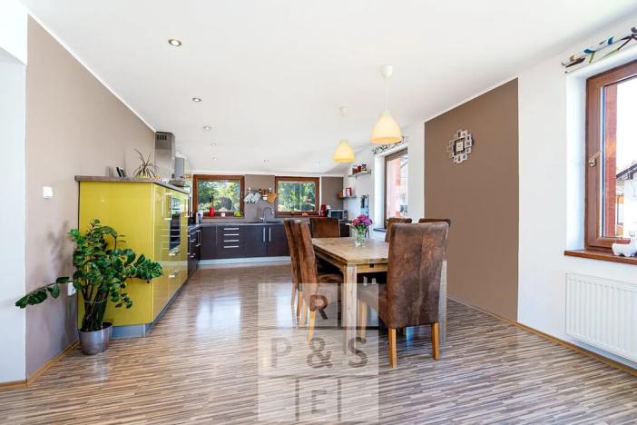 Prodej vícegeneračního domu, Praha - Štěrboholy, Pod areálem, 333 m2