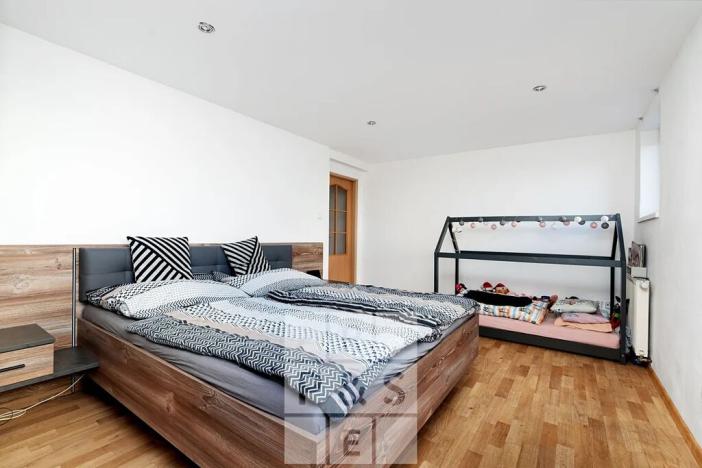 Prodej vícegeneračního domu, Praha - Štěrboholy, Pod areálem, 333 m2