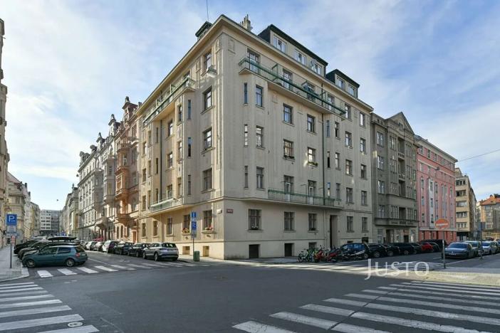 Prodej bytu 3+1, Praha - Holešovice, Janovského, 100 m2