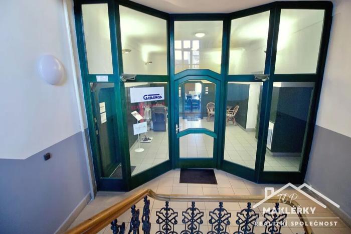 Pronájem kanceláře, Kolín, Karlovo náměstí, 132 m2