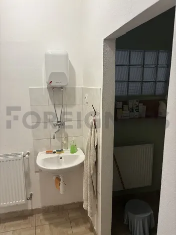 Pronájem obchodního prostoru, Skuteč, Palackého náměstí, 111 m2