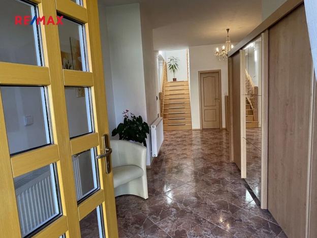 Prodej rodinného domu, Mukařov, Zvonečková, 230 m2