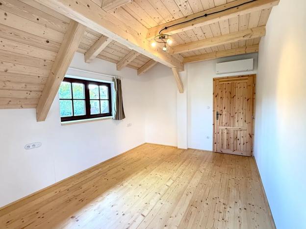 Prodej rodinného domu, Lužany, 425 m2