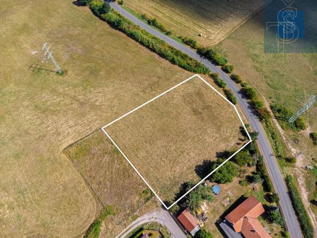 Prodej pole, Černolice, Pod Dvorem, 67023 m2