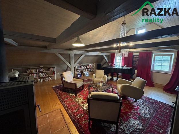 Prodej rodinného domu, Chodský Újezd, 400 m2