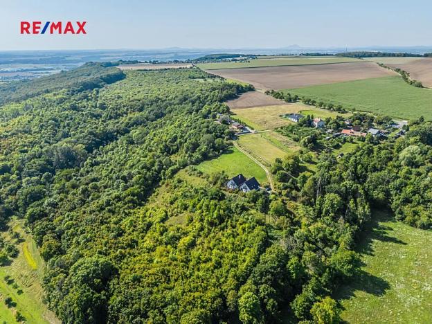 Prodej rodinného domu, Vinařice, 382 m2