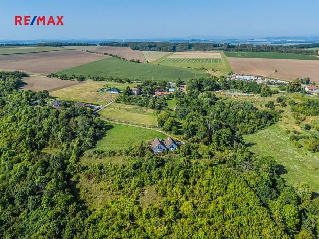 Prodej rodinného domu, Vinařice, 382 m2