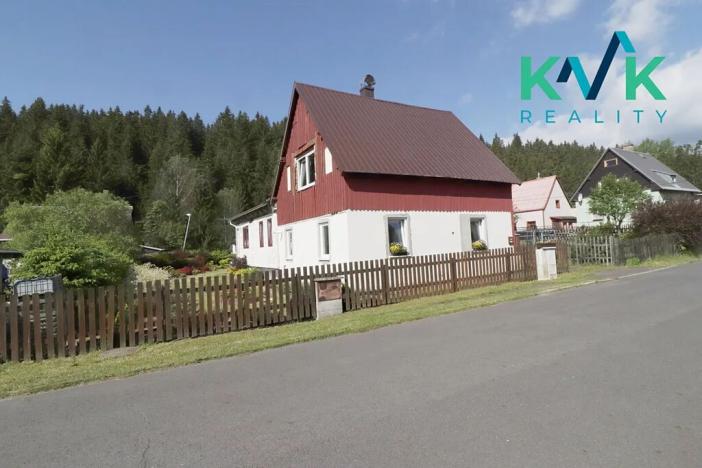 Prodej rodinného domu, Pernink, Školní louka, 200 m2