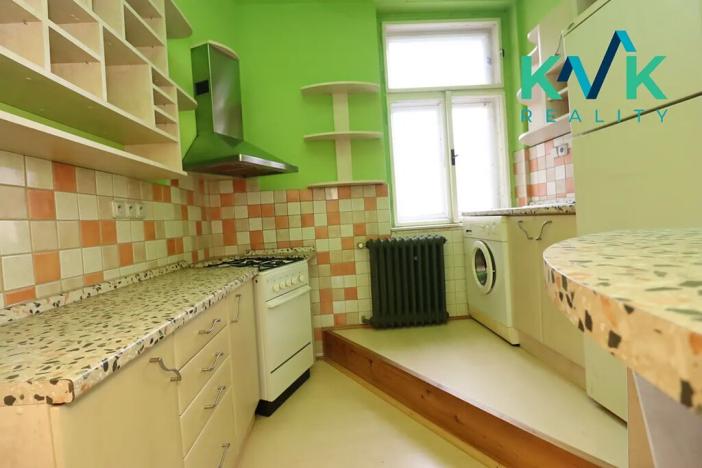 Prodej bytu 1+1, Karlovy Vary, nám. 17. listopadu, 33 m2