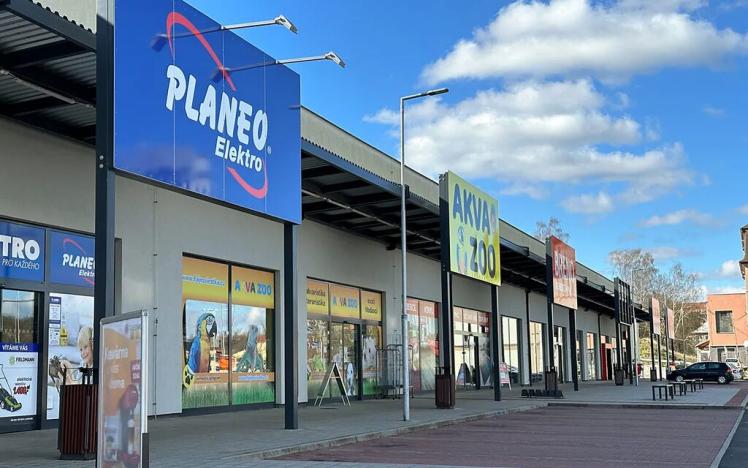 Pronájem obchodního prostoru, Cheb, Pražská, 390 m2