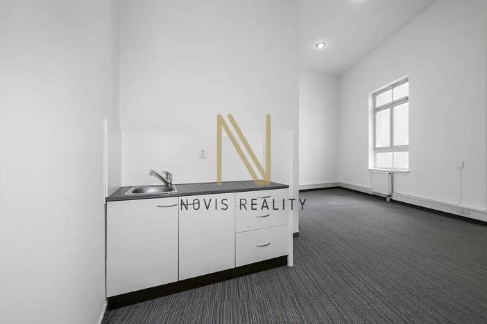 Pronájem kanceláře, Plzeň, Americká, 140 m2