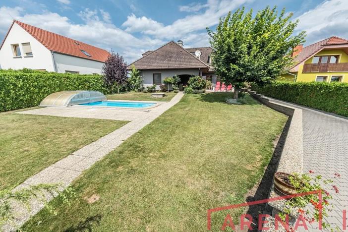 Prodej rodinného domu, Krumvíř, 220 m2