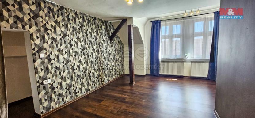 Prodej bytu 2+kk, Přelouč, Václavské náměstí, 72 m2