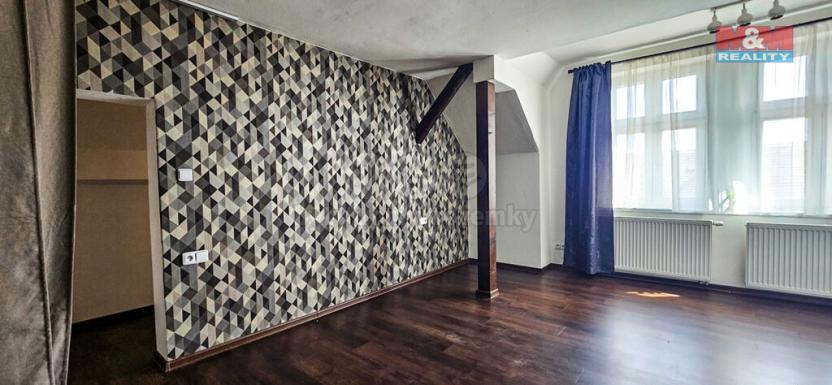 Prodej bytu 2+kk, Přelouč, Václavské náměstí, 72 m2