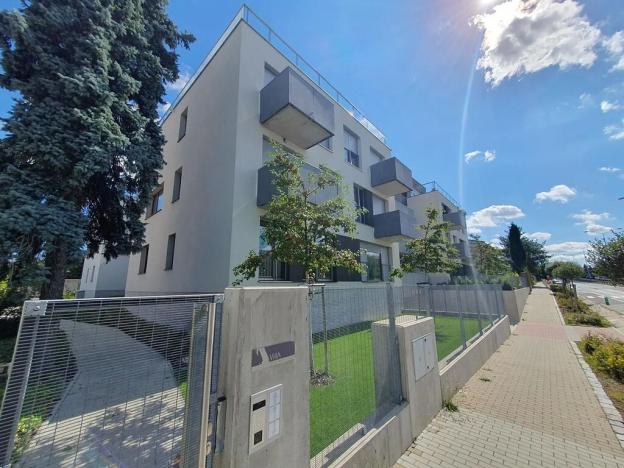 Prodej bytu 3+kk, Praha, Ústecká, 70 m2