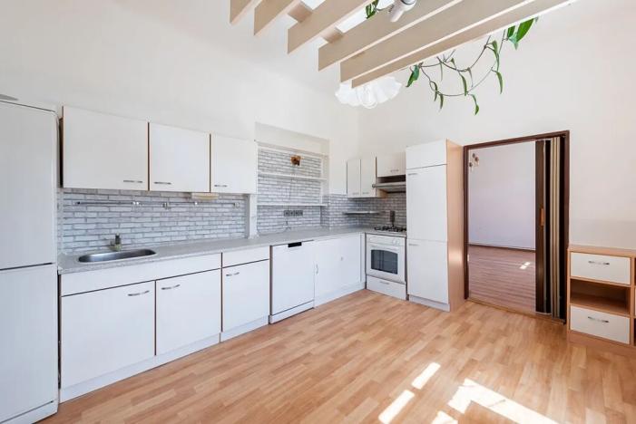 Prodej rodinného domu, Praha - Kobylisy, Přemyšlenská, 110 m2