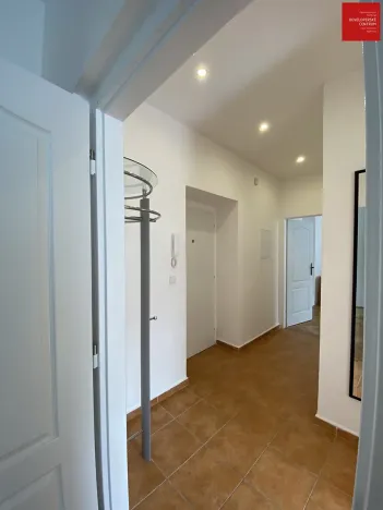 Prodej bytu 2+1, Mariánské Lázně, Hlavní třída, 56 m2