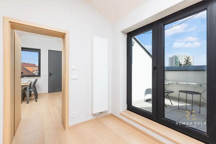 Prodej vícegeneračního domu, Praha - Záběhlice, Střemchová, 348 m2