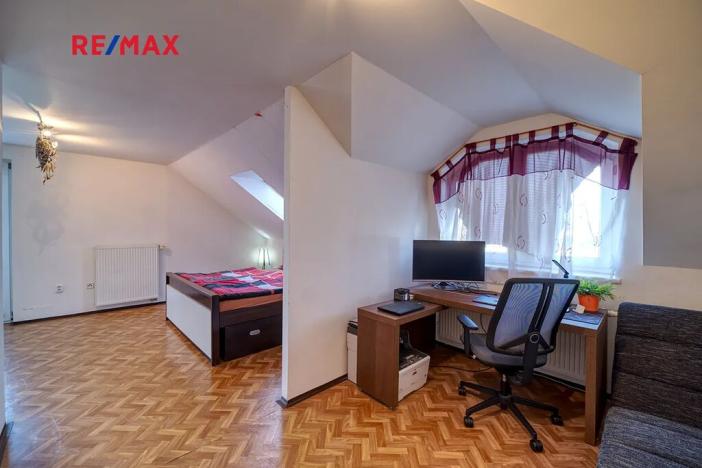 Pronájem rodinného domu, Cerhovice, Mayerova, 194 m2