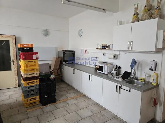 Pronájem obchodního prostoru, Hradec Králové, Jiřího Purkyně, 60 m2