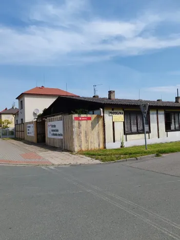 Prodej obchodního prostoru, Hradec Králové, Kalendova, 600 m2