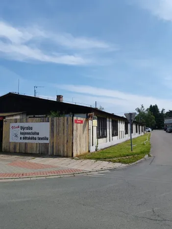 Prodej obchodního prostoru, Hradec Králové, Kalendova, 600 m2