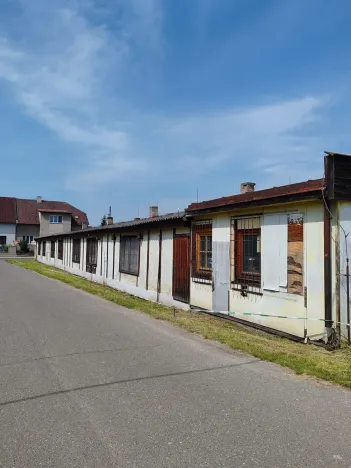 Prodej obchodního prostoru, Hradec Králové, Kalendova, 600 m2