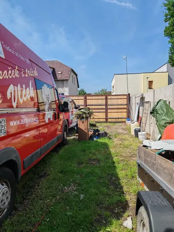 Prodej obchodního prostoru, Hradec Králové, Kalendova, 600 m2