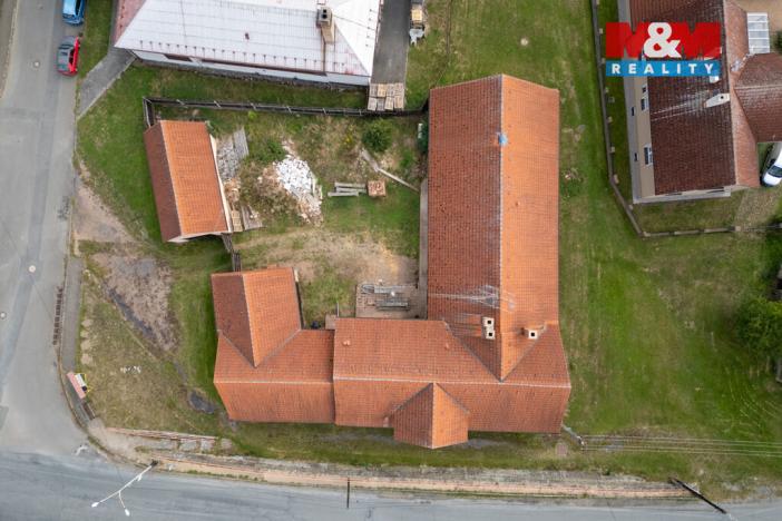 Prodej rodinného domu, Mlečice, 500 m2