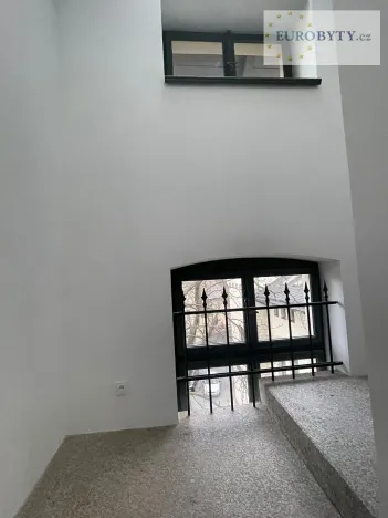 Pronájem bytu 2+kk, Praha - Vršovice, Bartoškova, 74 m2