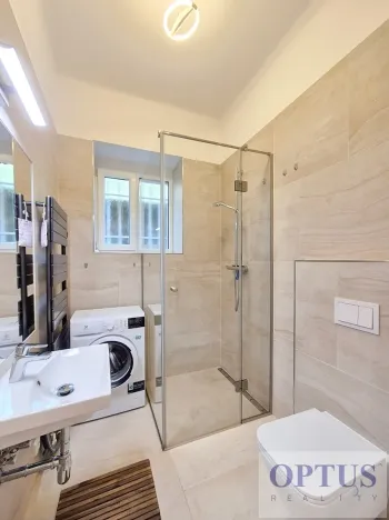 Pronájem bytu 2+1, Praha - Podolí, Podolské nábřeží, 66 m2