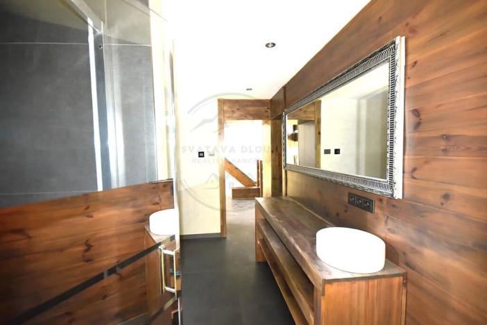 Prodej rodinného domu, Mikulovice, 380 m2