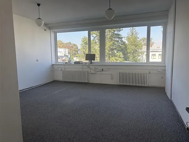 Pronájem kanceláře, Brno, Hněvkovského, 69 m2