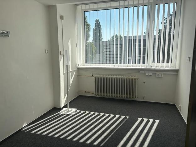 Pronájem kanceláře, Brno, Hněvkovského, 69 m2
