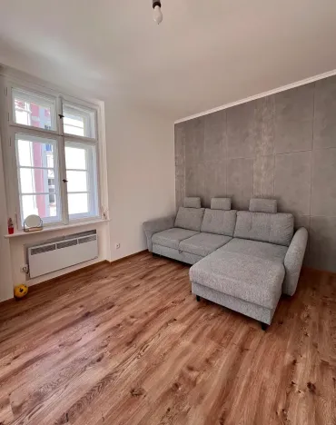 Prodej bytu 2+1, Karlovy Vary, Krále Jiřího, 85 m2