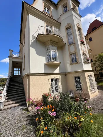 Prodej bytu 2+1, Karlovy Vary, Krále Jiřího, 85 m2