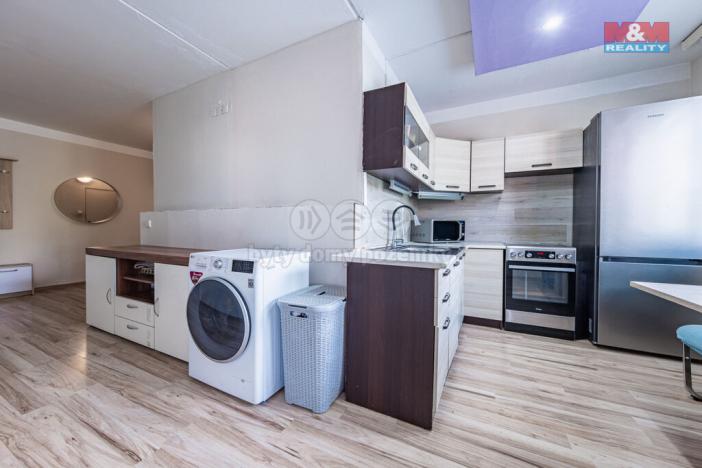 Prodej bytu 3+1, Chomutov, Borová, 62 m2