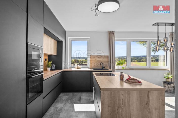 Prodej rodinného domu, Ledce, 216 m2