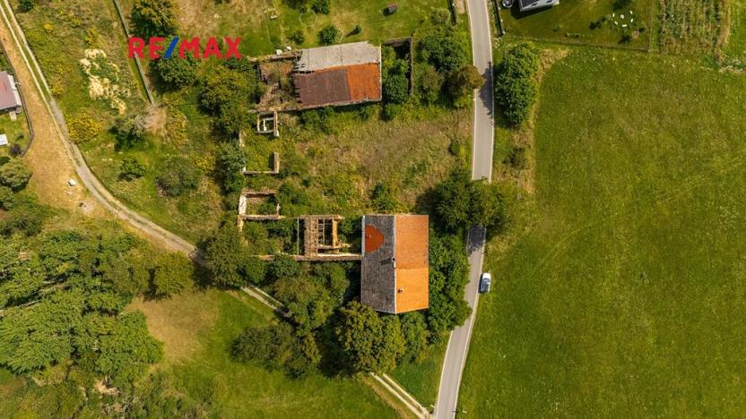 Prodej vily, Blatce, 1947 m2