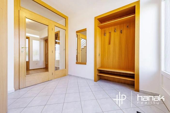 Pronájem rodinného domu, Doloplazy, 264 m2