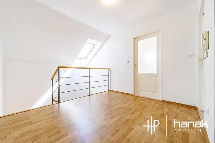 Pronájem rodinného domu, Doloplazy, 264 m2