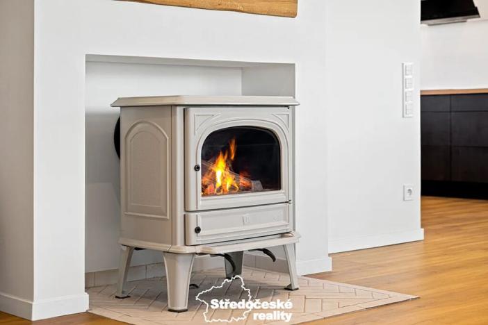 Prodej rodinného domu, Polerady, 240 m2