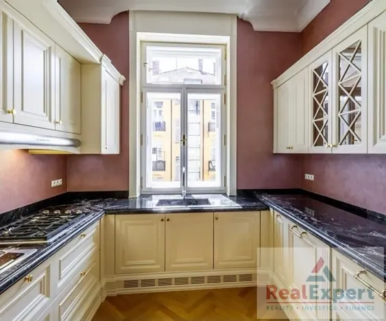 Prodej bytu 4+kk, Praha - Staré Město, Veleslavínova, 135 m2