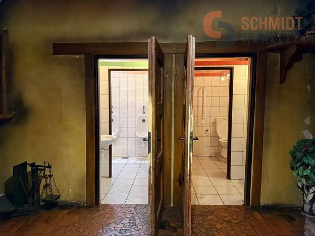 Pronájem obchodního prostoru, Břeclav, U Splavu, 350 m2