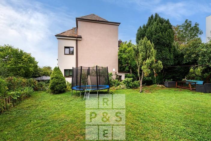 Prodej bytu 3+1, Praha - Smíchov, Nad Laurovou, 98 m2