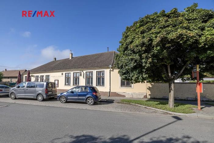 Prodej obchodního prostoru, Čelákovice, Na Hrázi, 650 m2