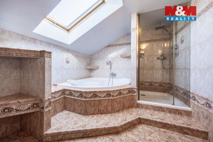 Prodej rodinného domu, Mochov, Ruská, 370 m2