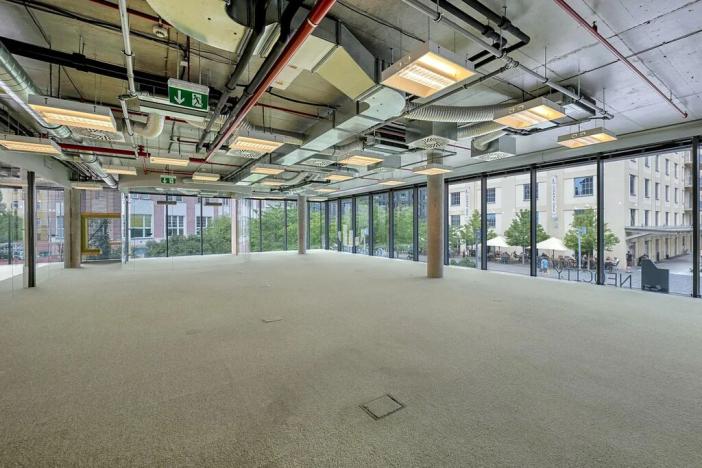 Pronájem kanceláře, Praha - Holešovice, Jankovcova, 330 m2