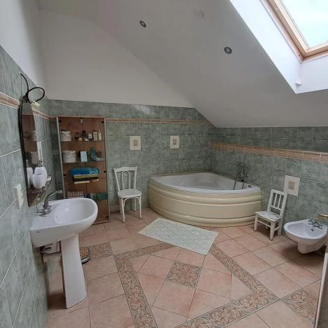 Prodej bytu 4+kk, Holubice, Za Dvorem, 130 m2