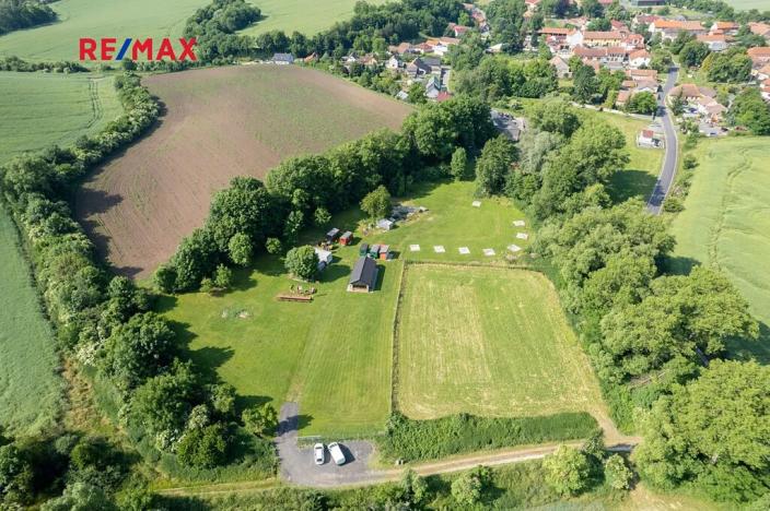 Prodej komerční nemovitosti, Chrášťany, 10917 m2